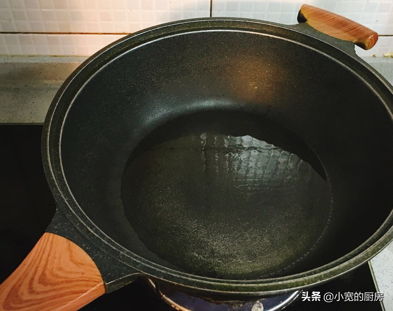 粤菜清蒸剁椒鲈鱼片,鲈鱼清蒸放蒸鱼豉油还需要放盐吗