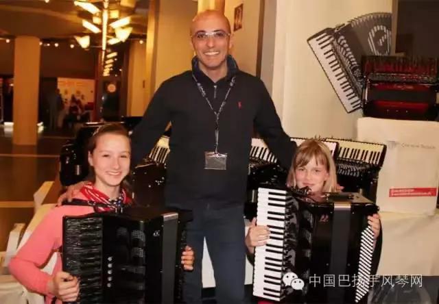 意大利BB手风琴公司将携2020年新款手风琴上海乐器展！