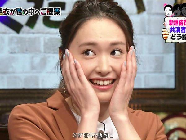 练吉他尤克里里软件,电子琴和钢琴尤克里里入门教程