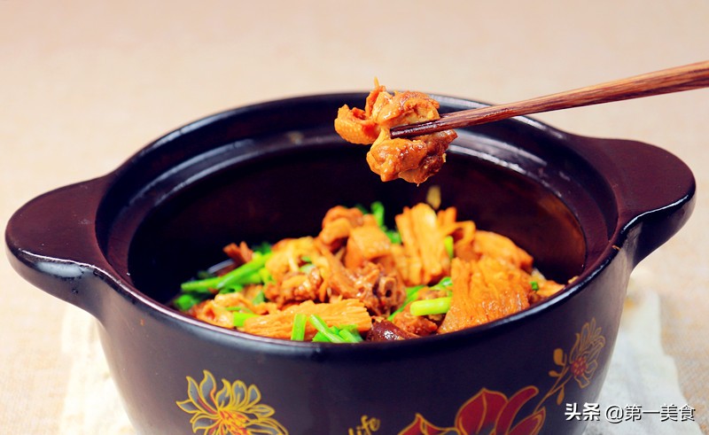 腐竹焖鸭的做法大全集,无水焖鸭煲做法