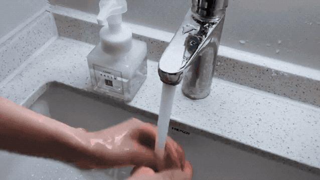 洗手液泡腾片怎么制作洗手液,泡腾片真的可以制作花朵洗手液吗