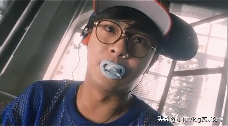 张卫健任达华梁家辉的电影,黑豹天下任达华梁家辉秀抽烟