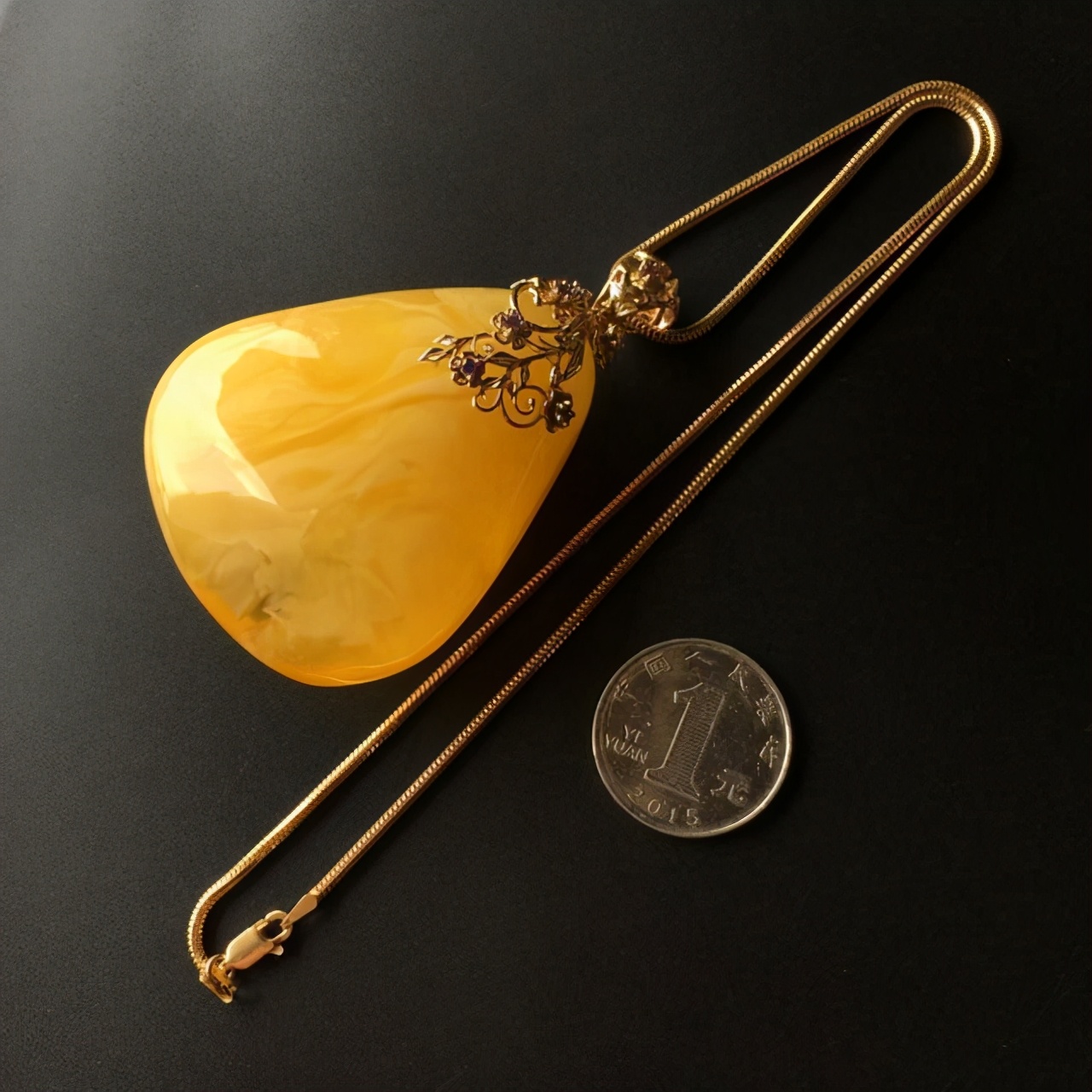 鉴别蜜蜡的真假的最简单方法特点,文玩蜜蜡真假怎么分别