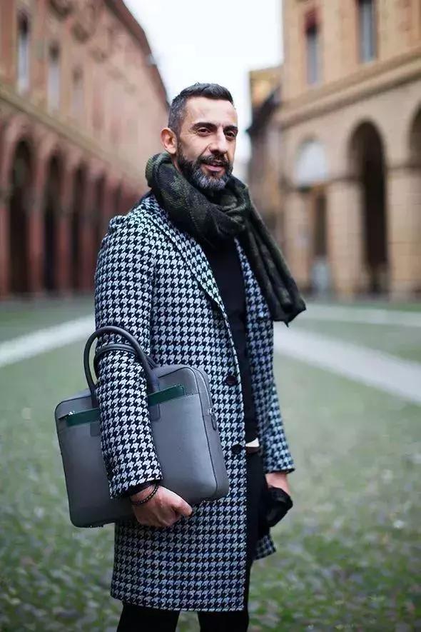 真皮水桶包小众包包品牌推荐,真皮小众包包品牌推荐秋冬