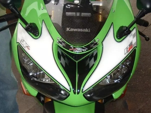 川崎kawasakizx-10r,2004年川崎zx-6r科普