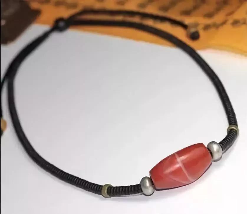 你的手串珠子上，有这玩意儿不？