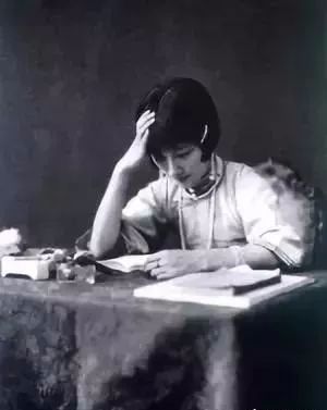 那些让人动容的历史瞬间,历史上那些惊艳的人