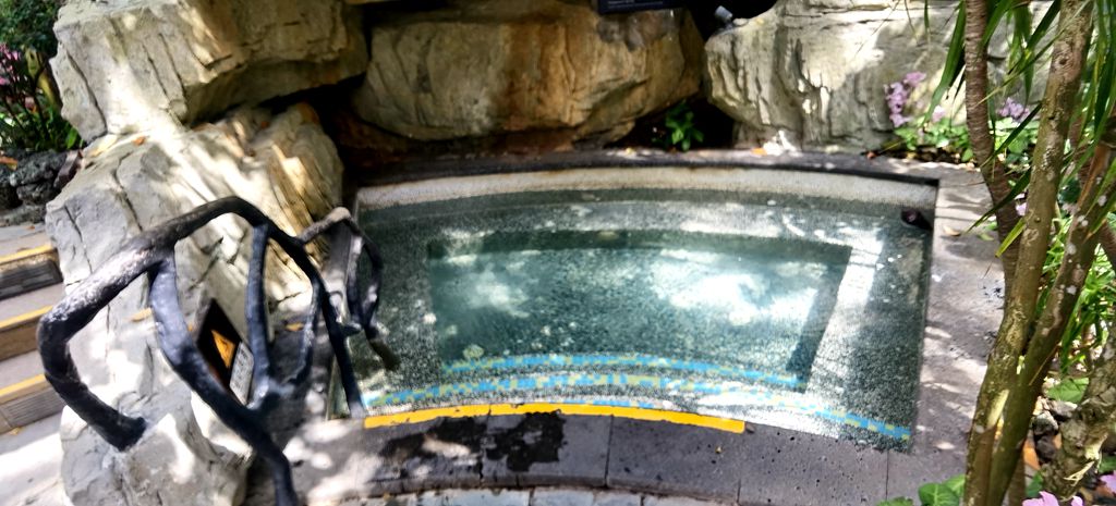 海南度蜜月温泉,海南去哪里泡温泉最合适