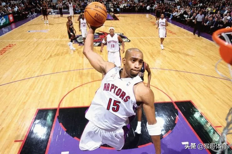 韦德最后一个赛季换球衣,韦德和许尔特交换球衣