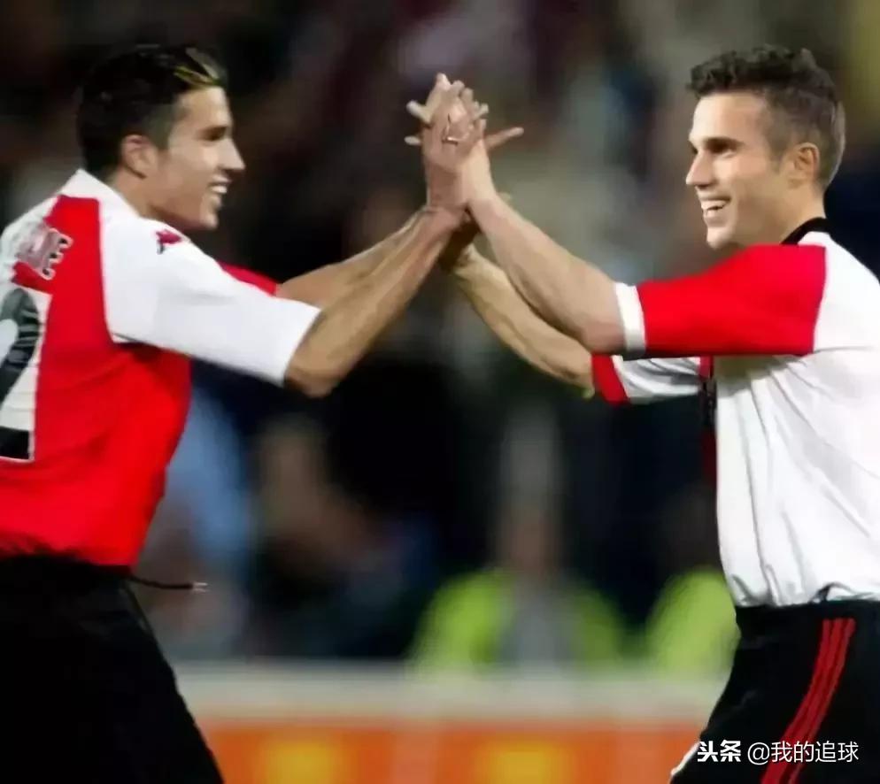 范佩西飞翔高清,范佩西上演飞翔的荷兰人