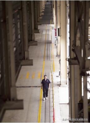 入驻窦店的这家企业总装车间有个“王大拿”，引得市媒关注报道