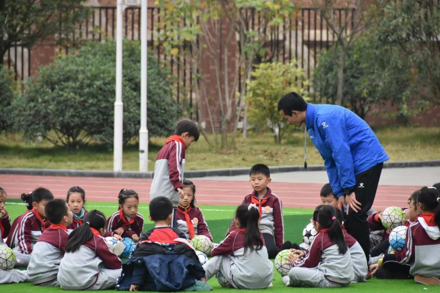 成都天府新区小学校内兴趣课,四川天府新区第六小学