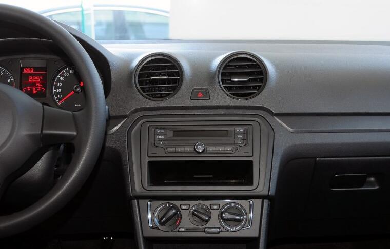 13年选家用车是13年6万公里的捷达还是同年8万公里的景程