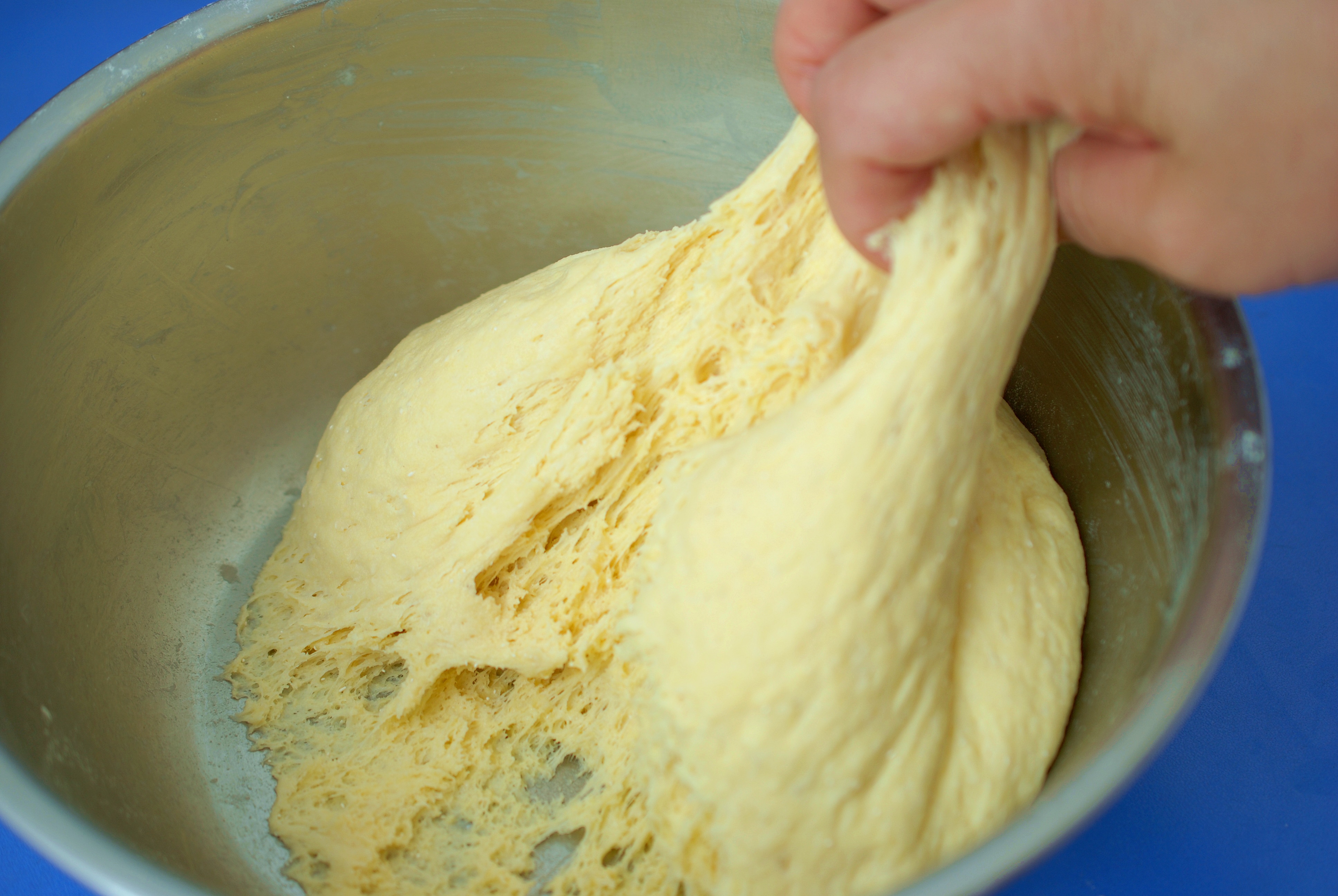 你蒸的包子为什么干瘪,蒸玉米面馒头发面不够软怎么办