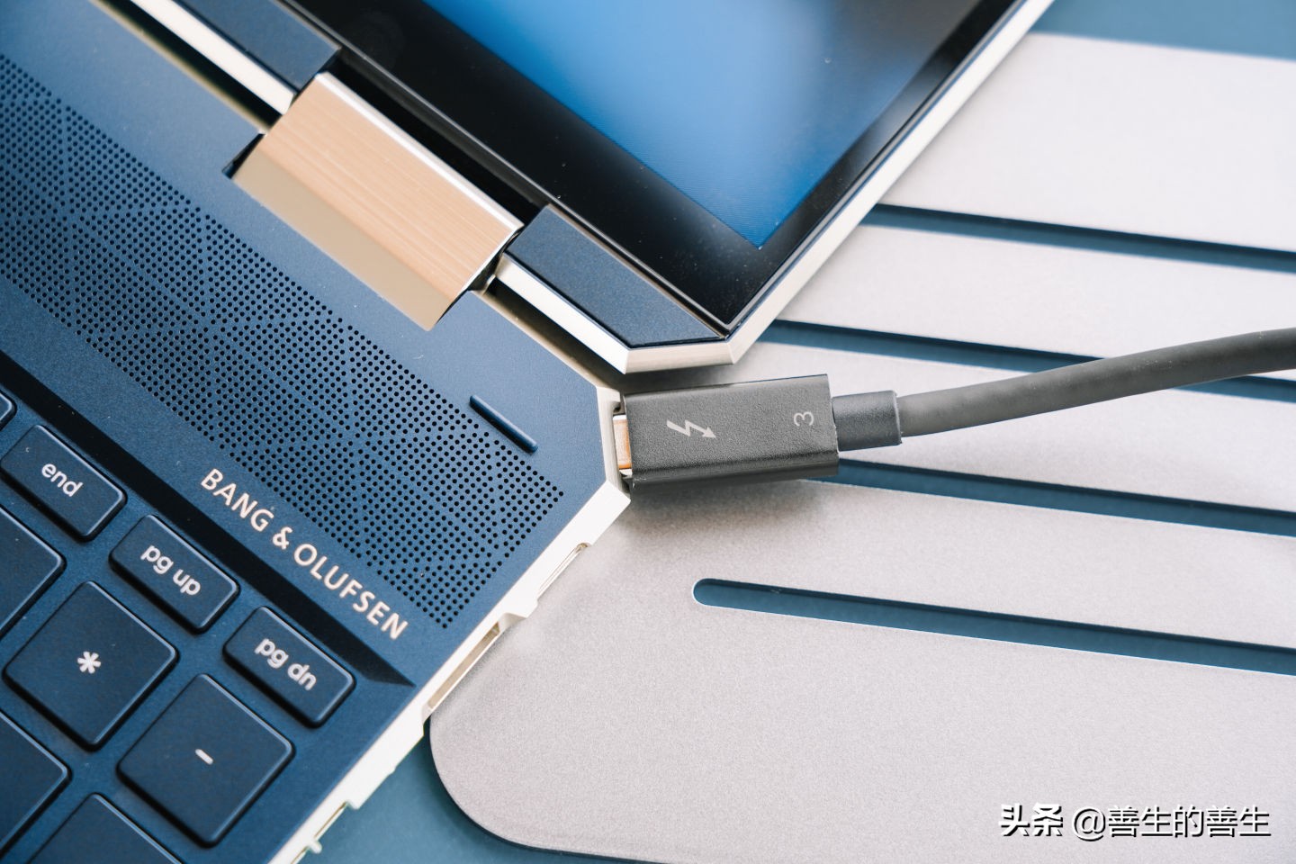 惠普spectrex36015深度测评,跟惠普spectrex360造型一样的笔记本