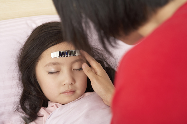 宝宝鼻炎咳嗽的症状都有哪些表现,怎么判断宝宝是鼻炎引起的咳嗽