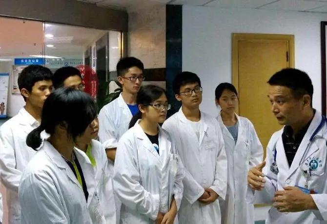 普通医学生学医感受,医学生学医感悟