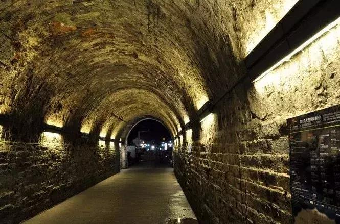 几个闺蜜自驾游的视频,一群闺蜜旅行视频