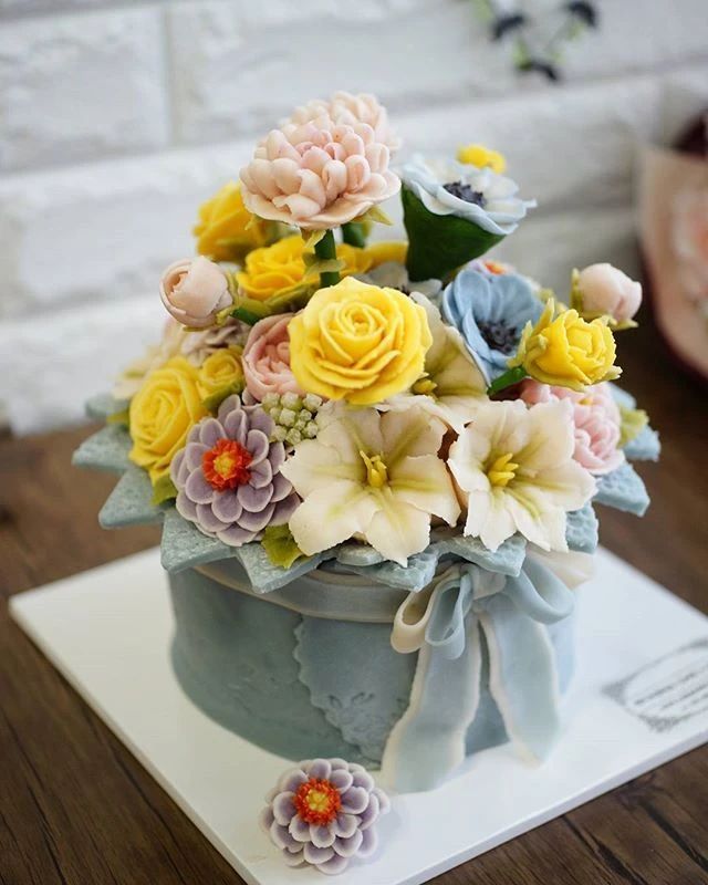 韩式裱花和豆沙裱花学哪个比较好,豆沙裱花和奶油霜裱花的区别