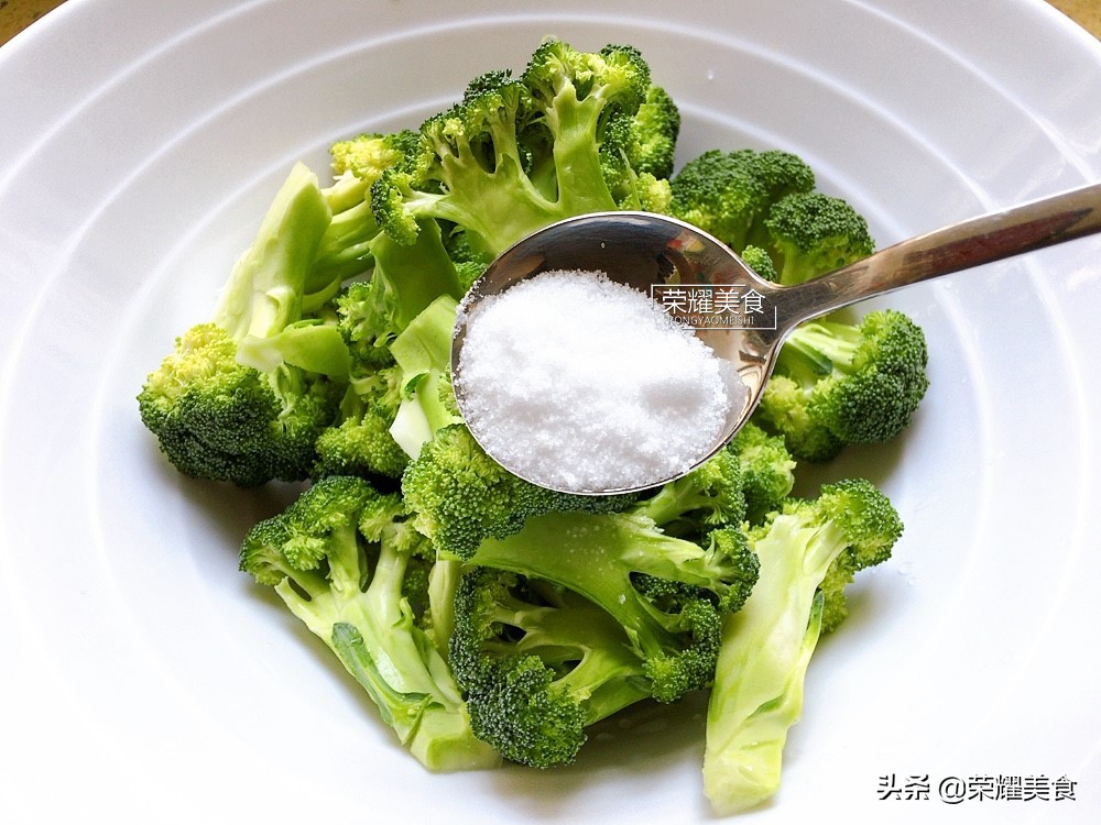 怎样清洗西兰花中的虫子,怎样把西兰花的小虫子洗出来