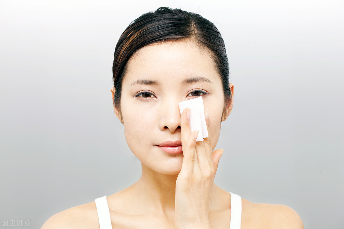 快速消除眼部皱纹眼袋的好妙招,解决眼部皱纹最快的方法