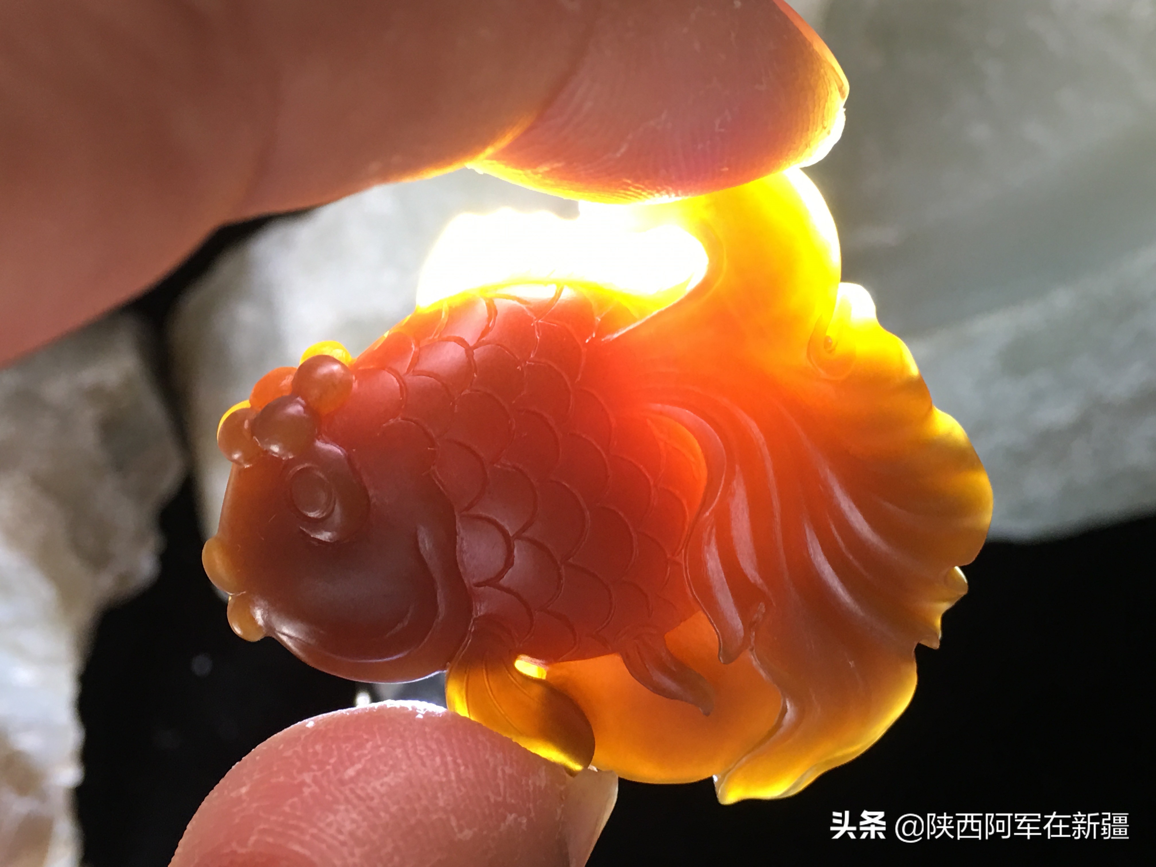 新疆和田且末玉山料,和田玉金丝玉和且末山料对比