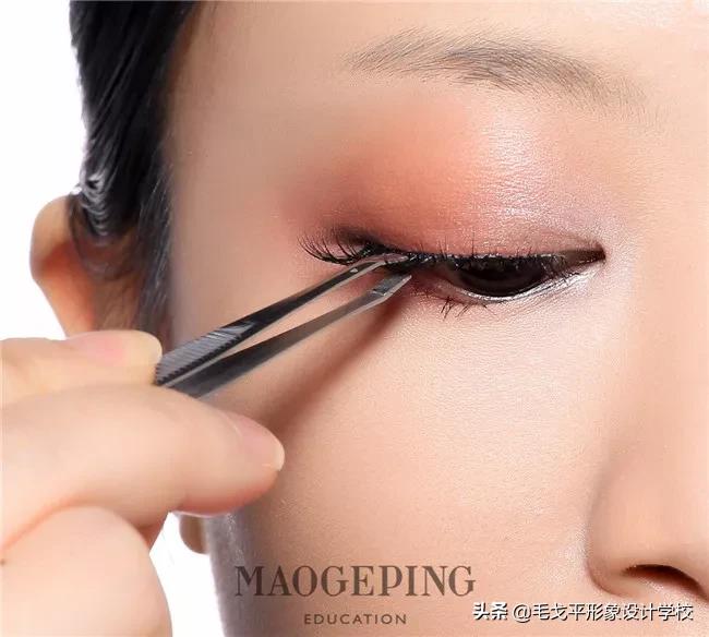 美妆眼妆教程眼睛这样画超好看,怎样画超干净的素颜卧蚕眼妆