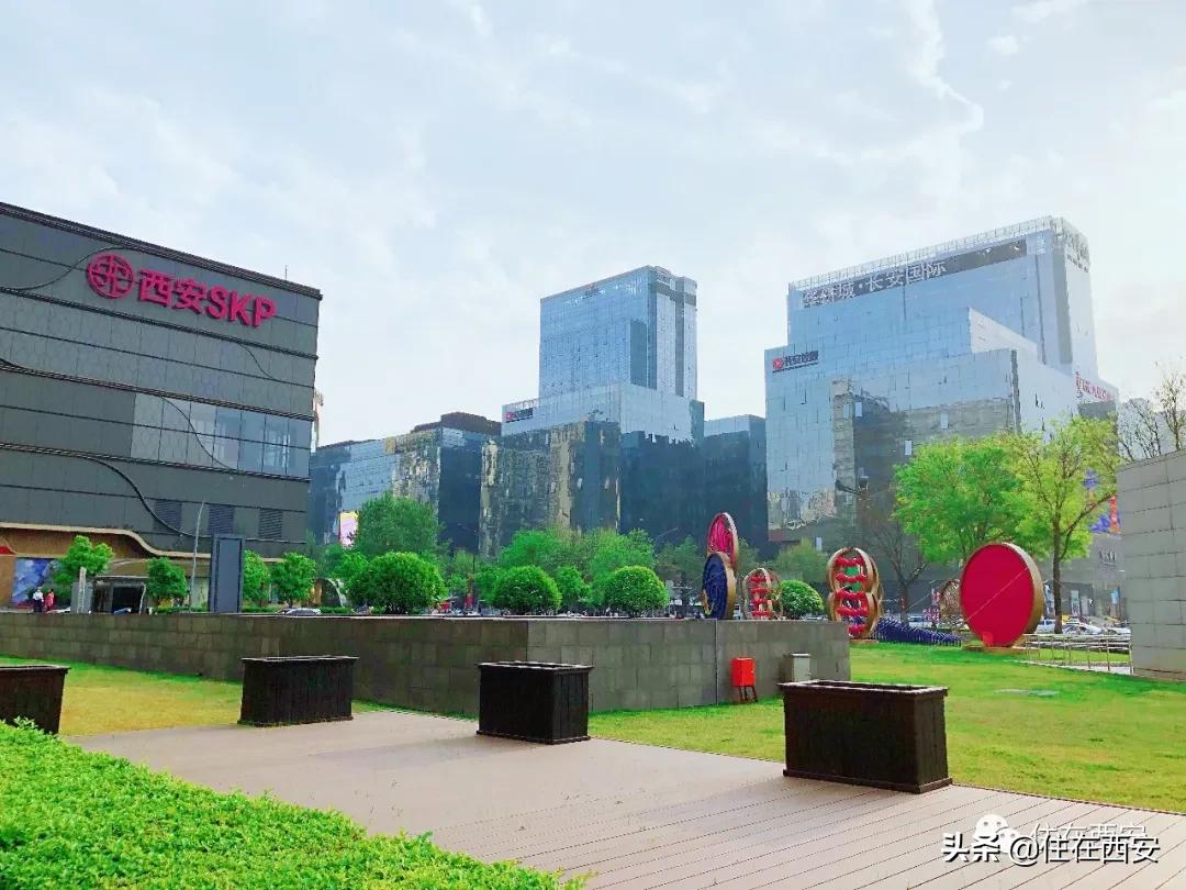 西安世纪金花钟楼店闭店,世纪金花为什么倒闭