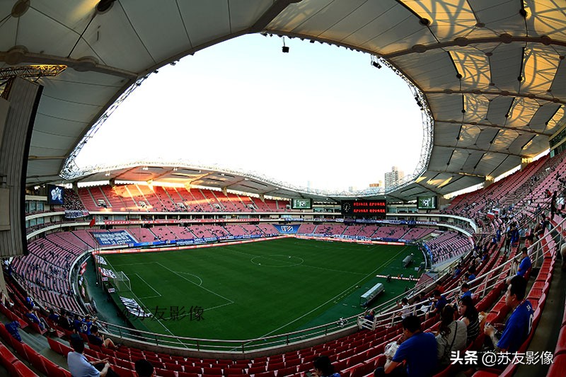 中国第1个足球场,虹口足球场有免费的足球场