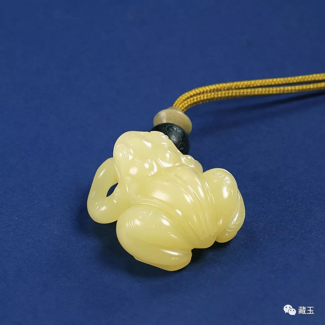 和田玉吊牌两个蝙蝠寓意,和田玉麒麟背乌龟啥寓意