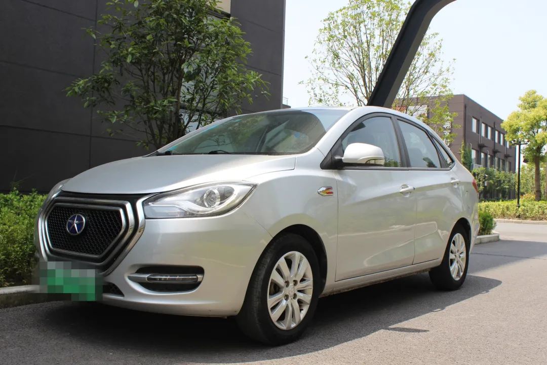 车主说纯电汽车缺点,江淮电动汽车能用几年