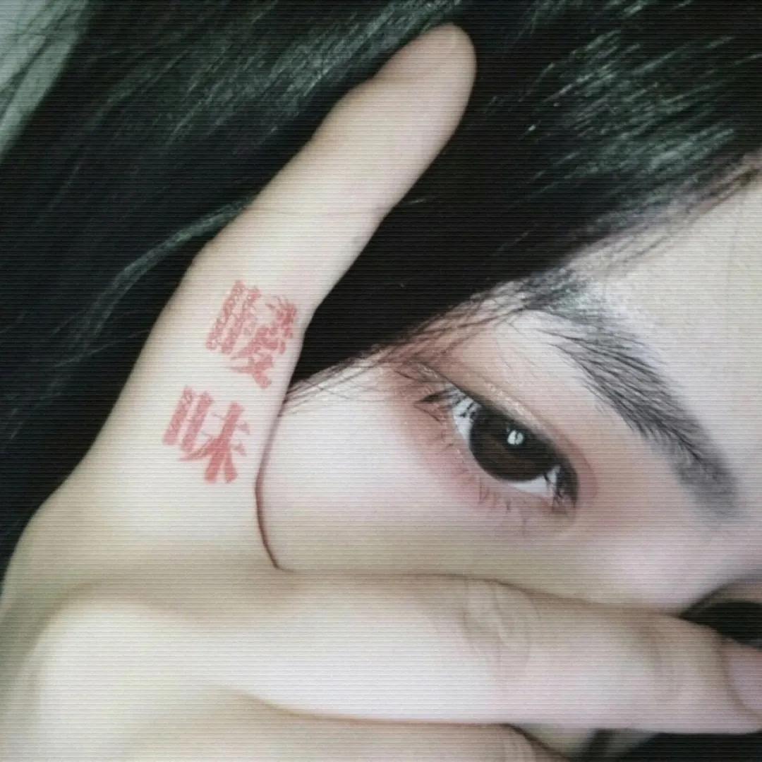 情侣头像图片一男一女卡通动漫,情侣头像一男一女分开卡通霸气