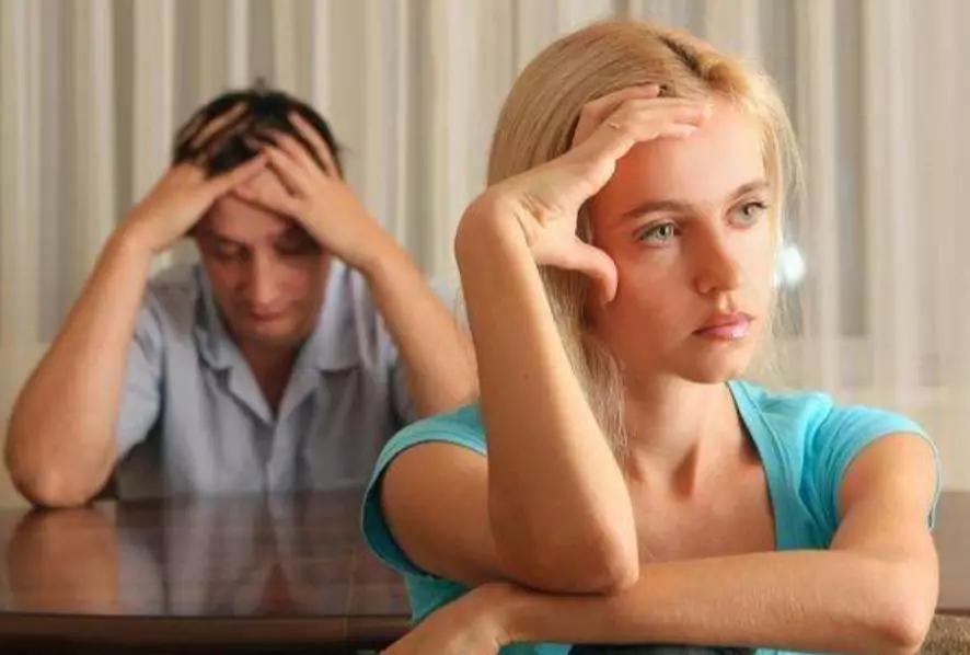 为什么有女朋友了还会出去玩,为啥有女朋友还打游戏