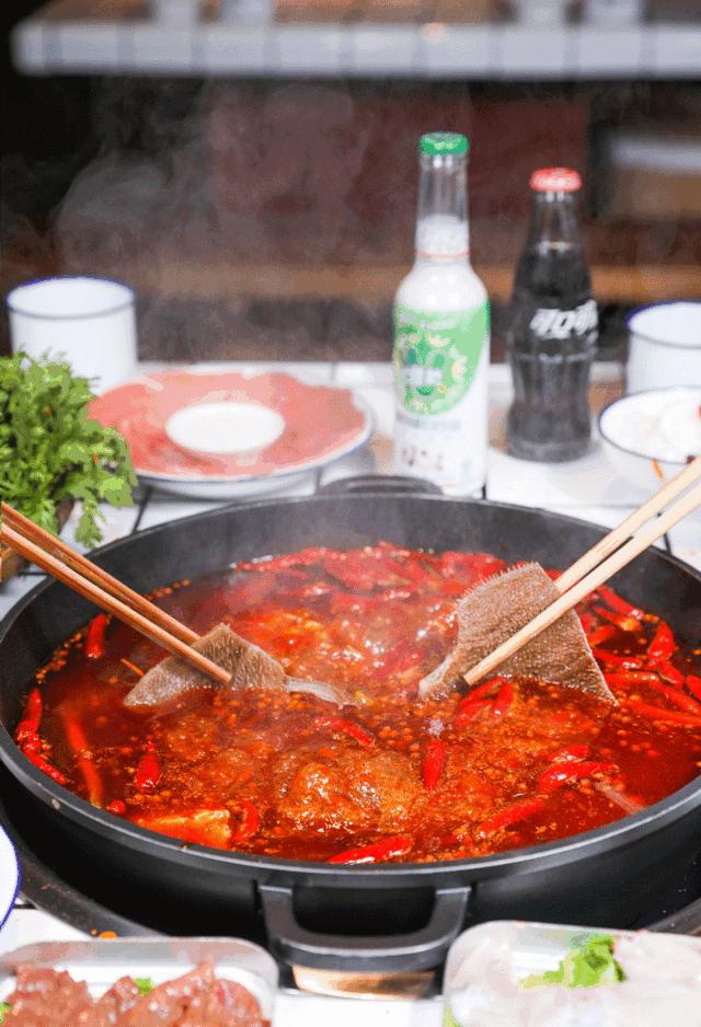 牛排与火锅完美结合，分分钟挑逗你的味蕾