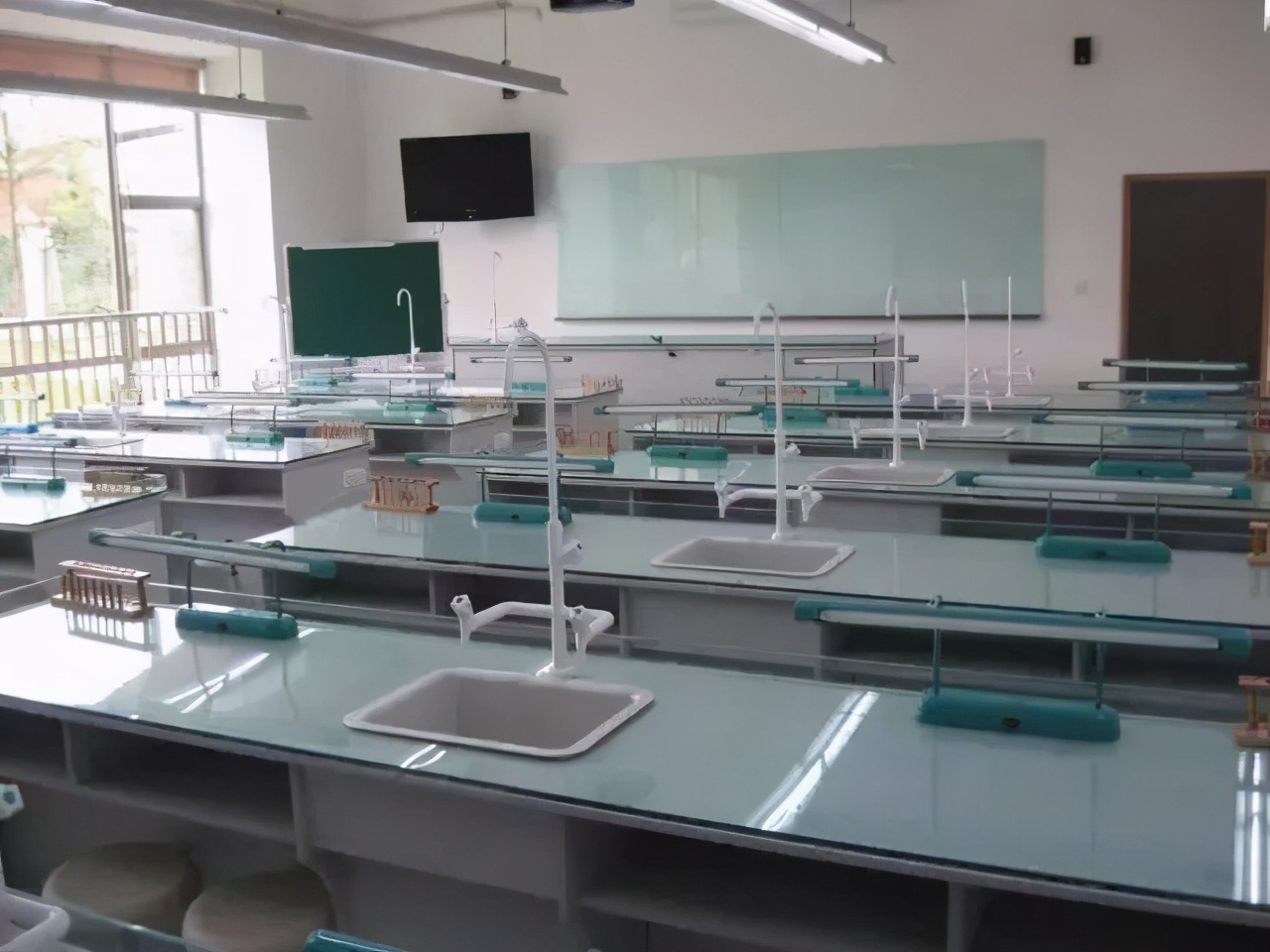 重庆渝北最抢手的小学初中,渝北区第二梯队初中