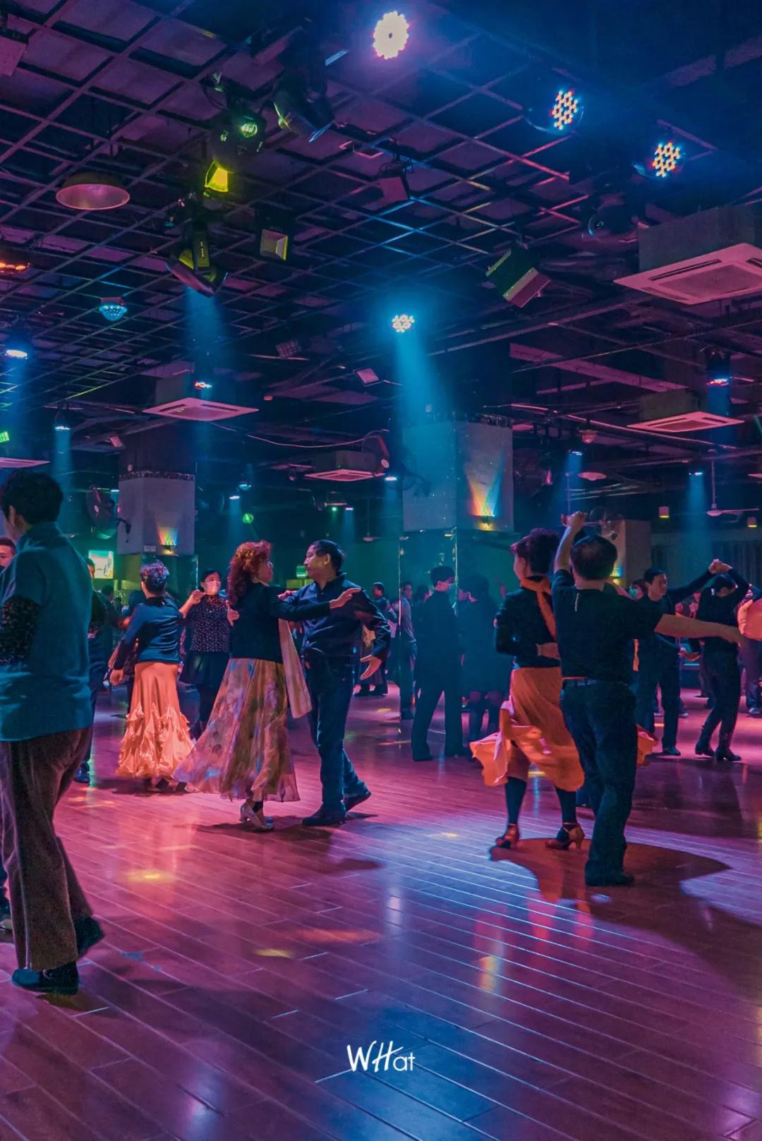 95鍚庡濡硅姳瑙嗛,95鍚庡濡硅姳杩斾埂