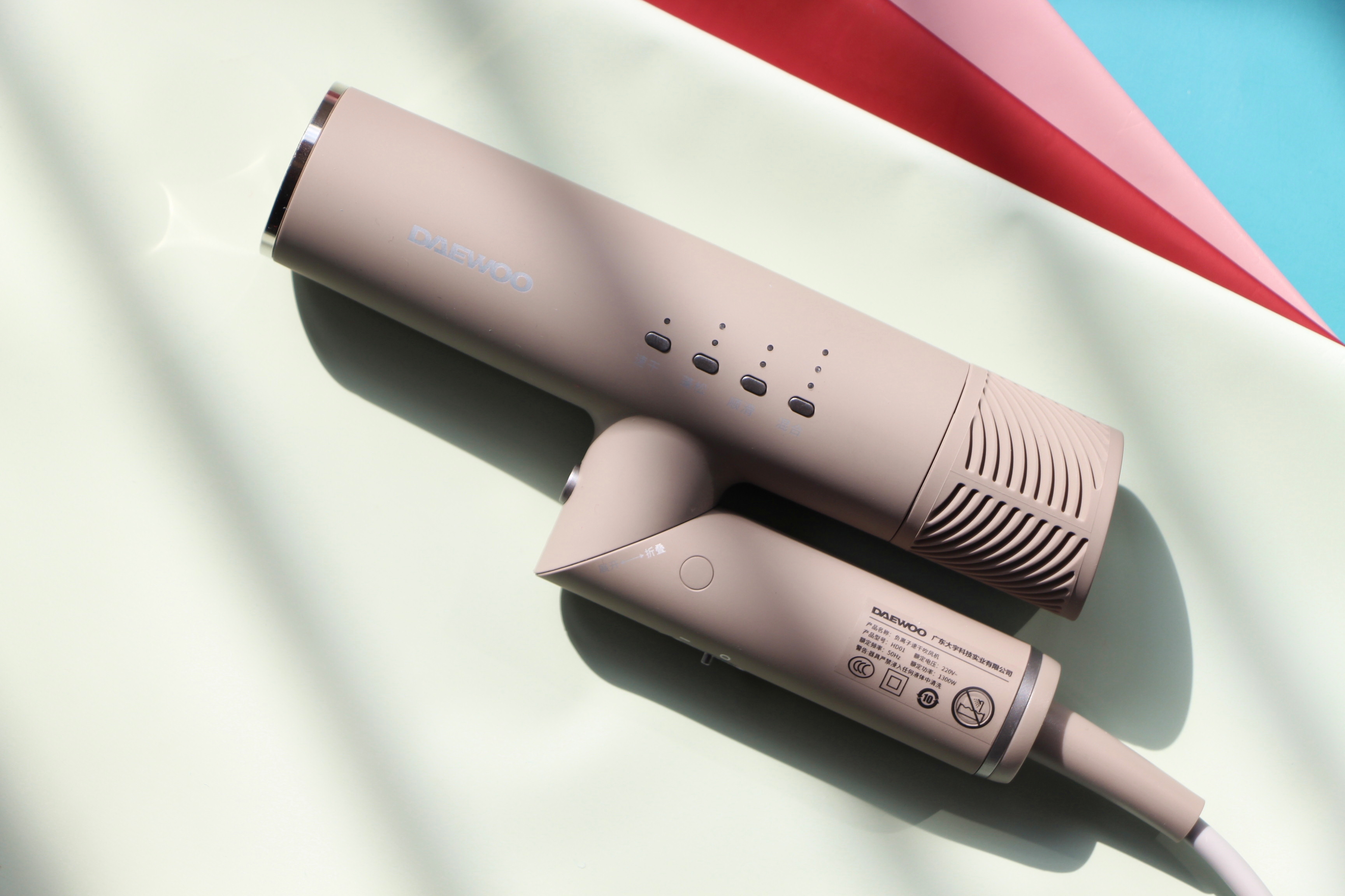 百变实用发型,百变造型吹风机