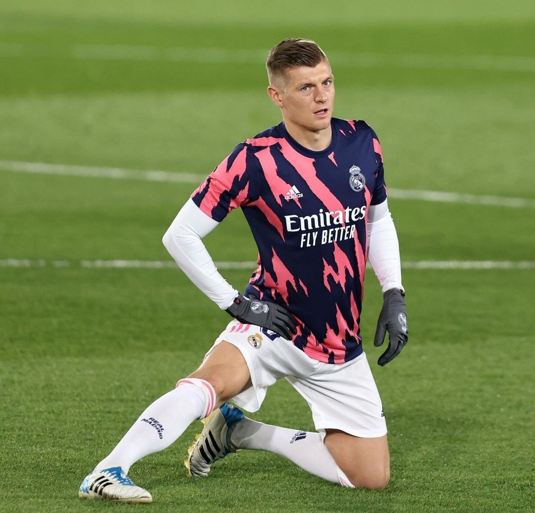 阿迪达斯户外训练防雨服,阿迪健身速干训练服