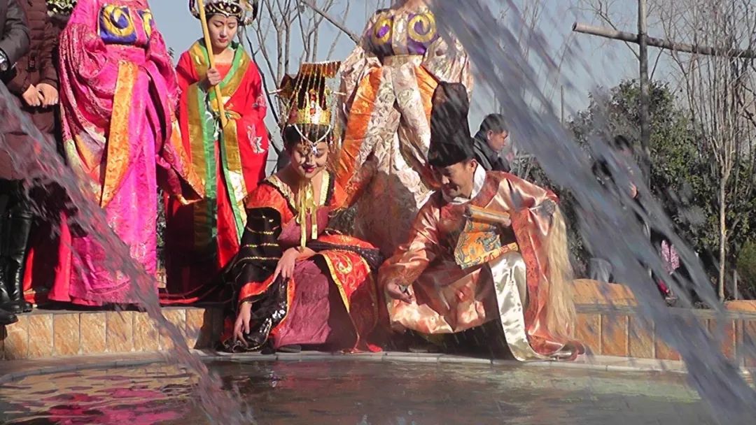 温泉灯光展,温泉灯光秀打卡点