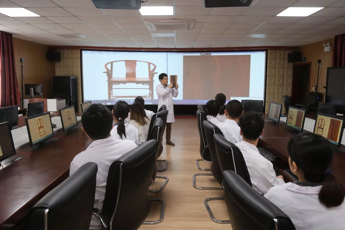 红木文化课程受追捧50多所大学在线选修众人自发在线学习