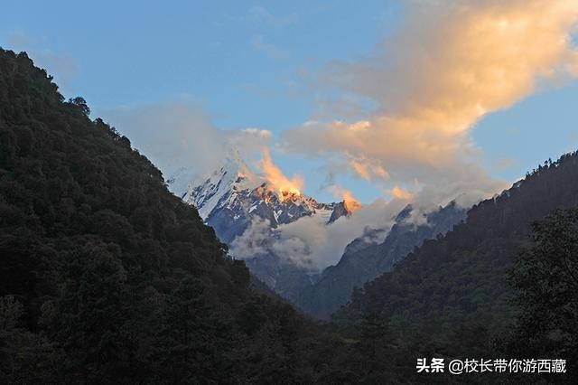 遗世独立的藏地雪山,让心灵受到洗礼和震撼
