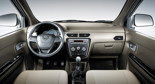 拉货好帮手,五菱之光好车不贵经济实惠