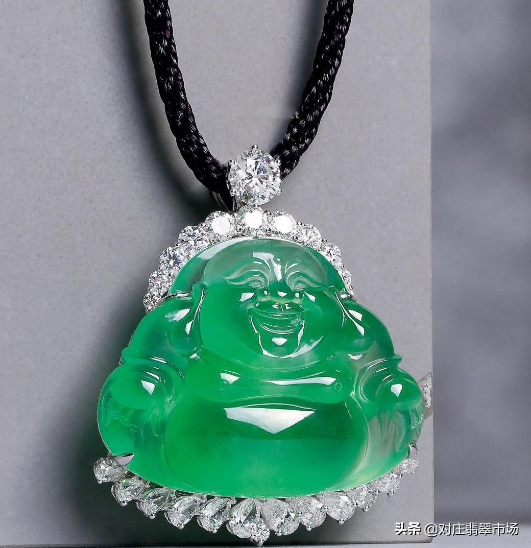 翡翠吊坠拍卖成交记录,顶级翡翠观音吊坠拍卖