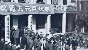 裸贷、偷钱、贪污…买奢侈品的年轻人真的都有钱吗？