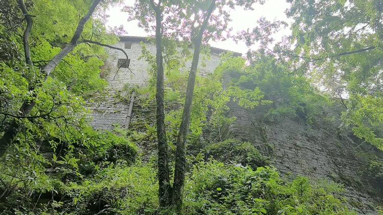 黔南第一山在什么地方,黔南第一山在哪里