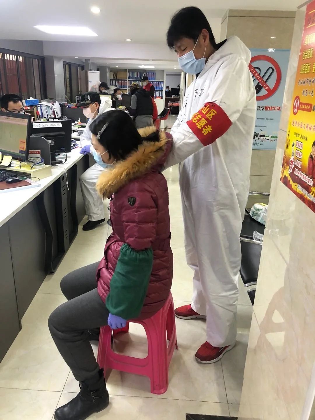 武汉市文联在行动丨用平凡微光点亮大爱仁心