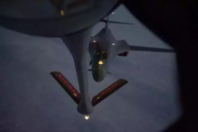 各国加油机数量对比 (美国各个种类加油机有多少架)