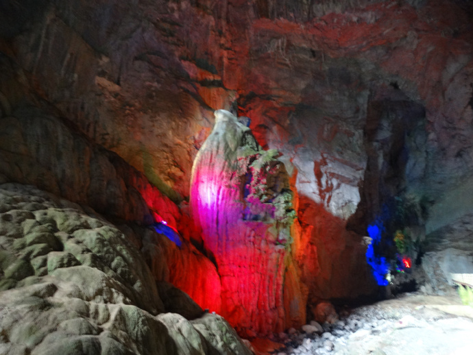 师宗凤凰谷走马观(中)