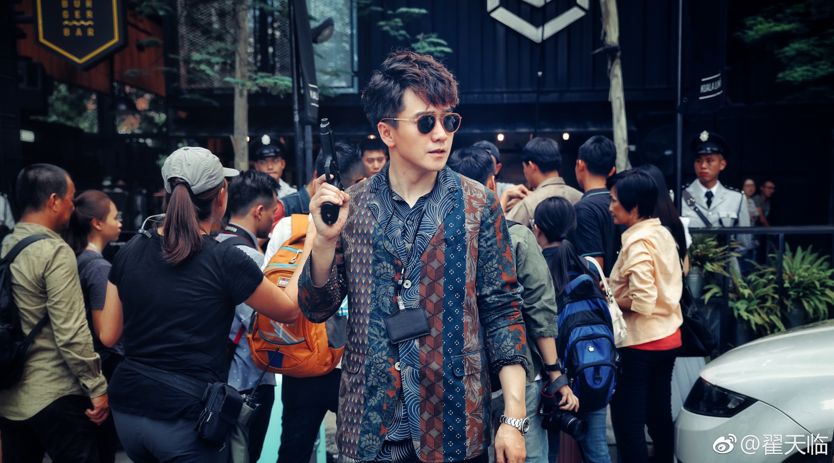 劳力士黑钢迪通拿多少g,翟天临带的表