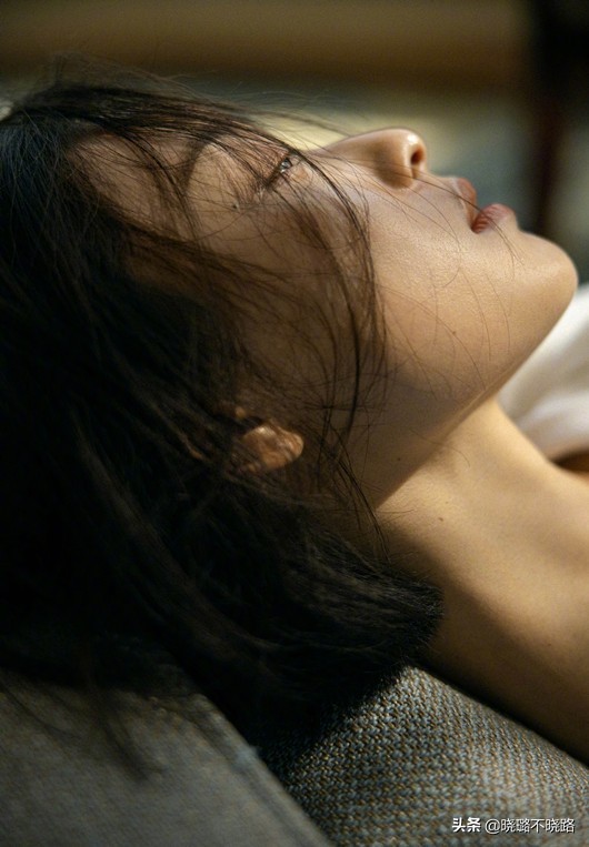 倪妮脸型适合的发型,倪妮电影一刀切短发